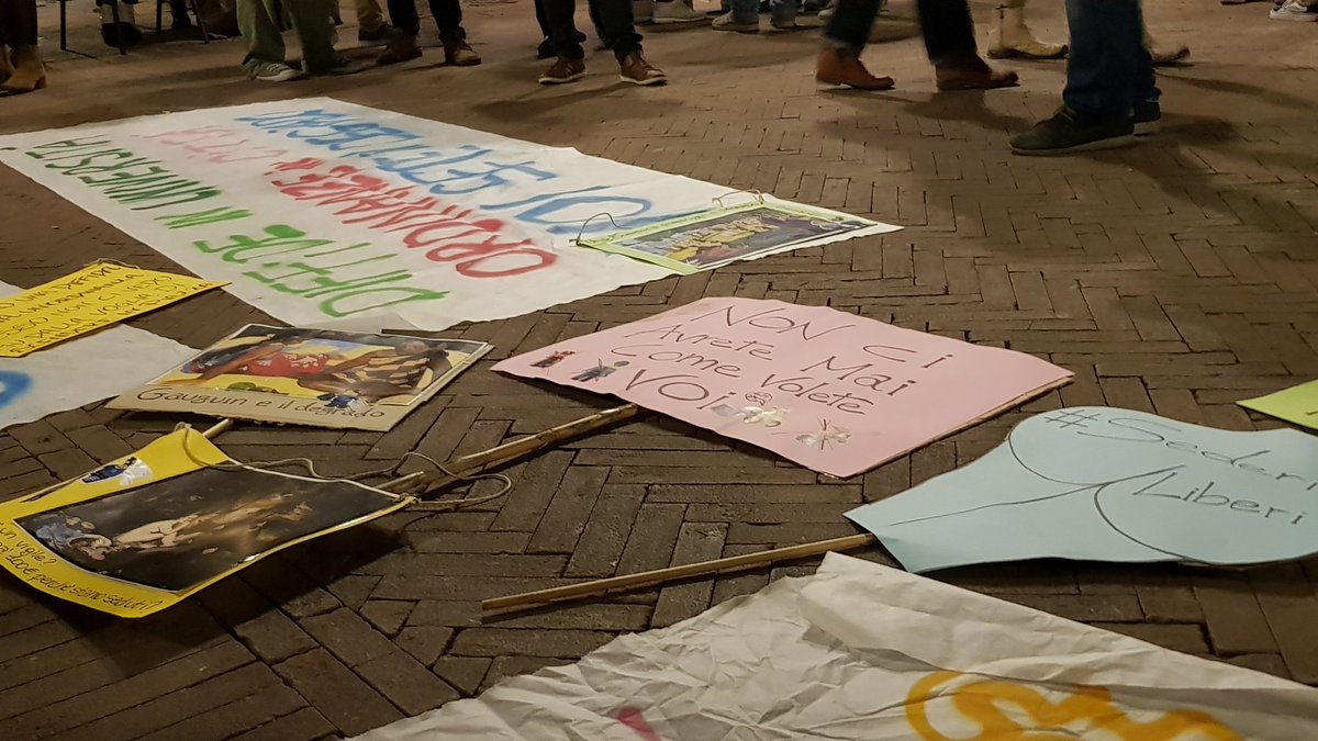 exploitpisa's tweet image. L&apos;amministrazione leghista di Conti vieta di sederci per terra e bere alcool dopo le 21? Noi rispondiamo con una street parade che attraverserá la città tra pochissimo.

Se non ci sediamo, siamo in movimento!

#sederiliberi #riprendiamocipisa