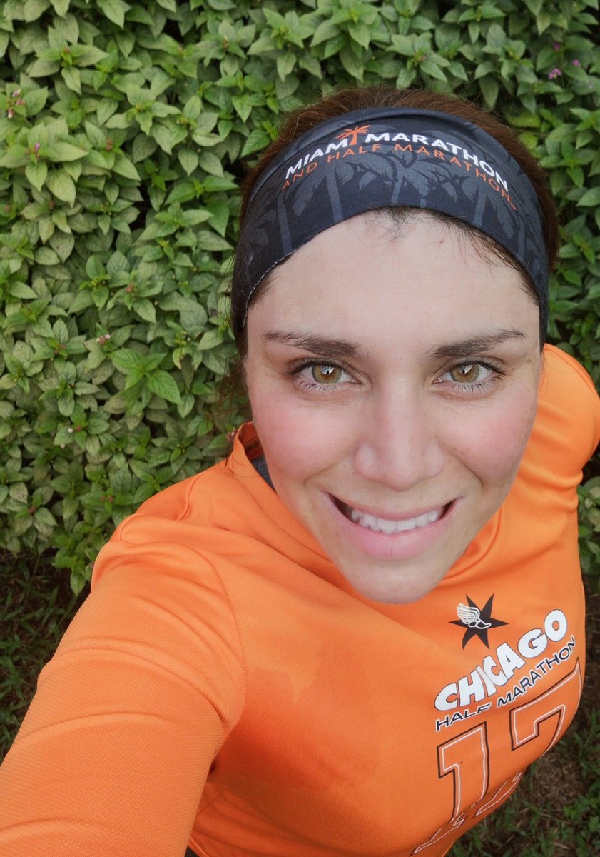 AstridSabor's tweet photo. Sudada, despeinada, agotada pero feliz!! Bien 💪🏽 así se entrena! #nofilter #yoelegicorrer #RunSabo #SoyHolistic Ascensos y cuestas! https://t.co/5hTmjPzxvA