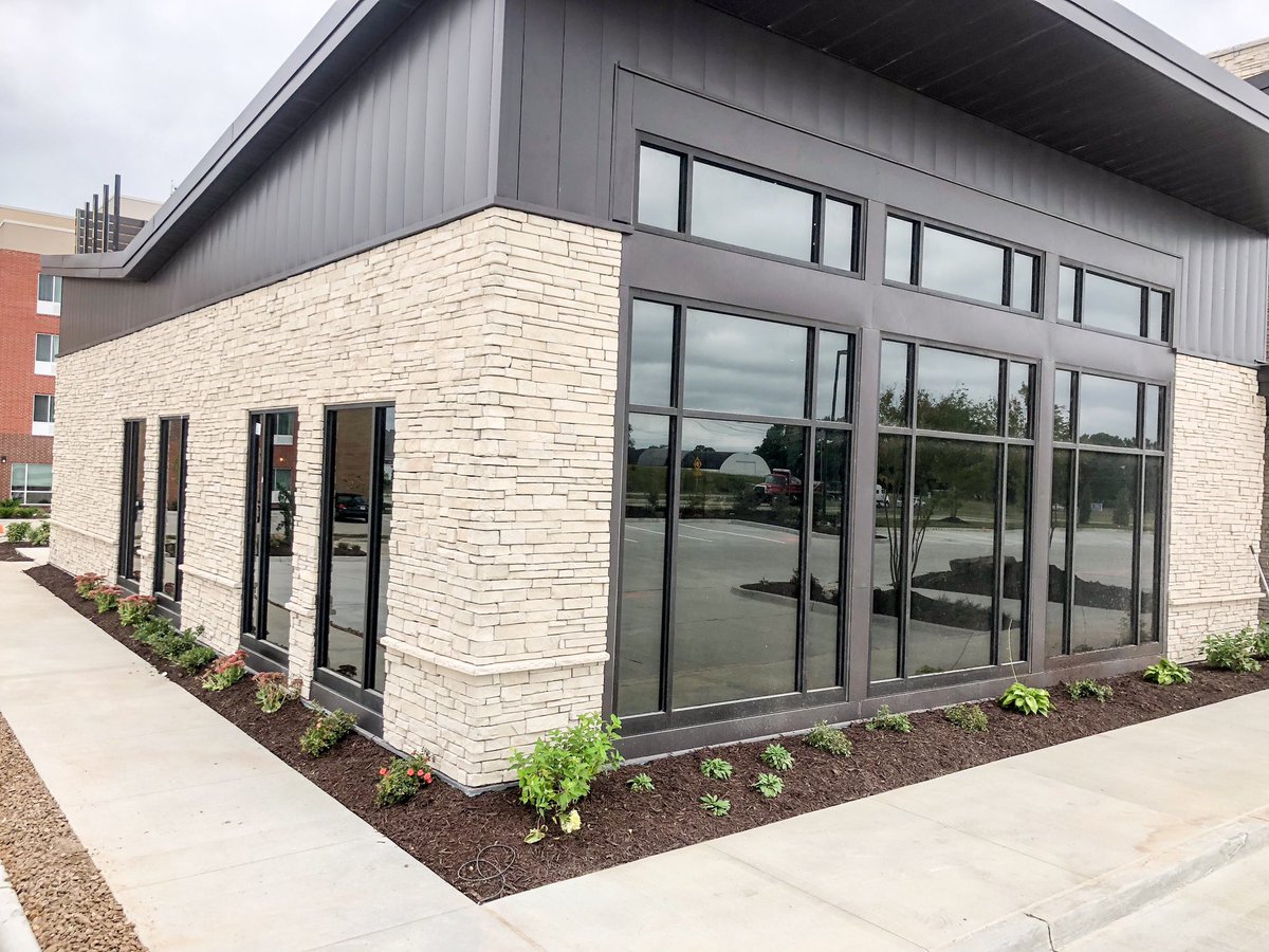 BradyGlass's tweet photo. Great project at Park Restaurant on Discovery Parkway, opening soon! https://t.co/4opsGLgZFL
