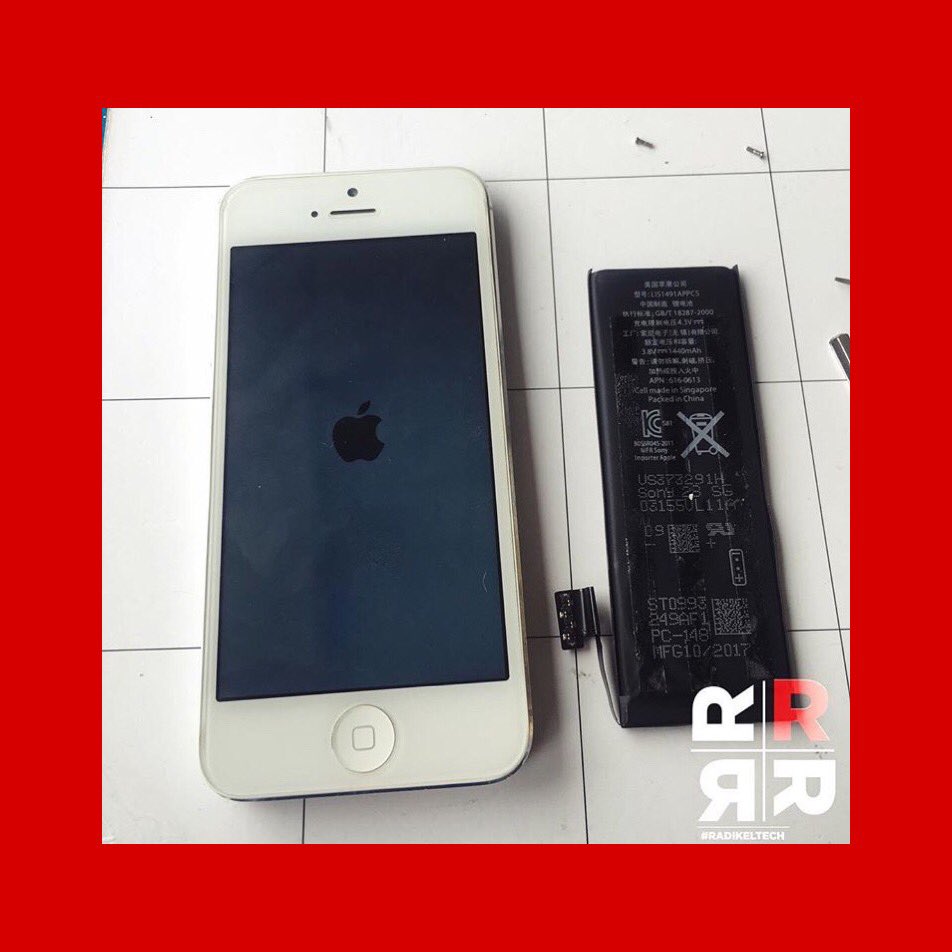 RadikelTech's tweet photo. Iphone 5 Battery Repair/Oem/Original/High Capacity
Cod Repair area Ipoh Perak/KL Ampang
Ada masalah yang sama? Boleh Roger Kami
#radikeltech #iphonerepairkl #laptoprepairkl #iphonerepairipoh #laptoprepairipoh #codrepairiphone https://t.co/uHDixGgfuF