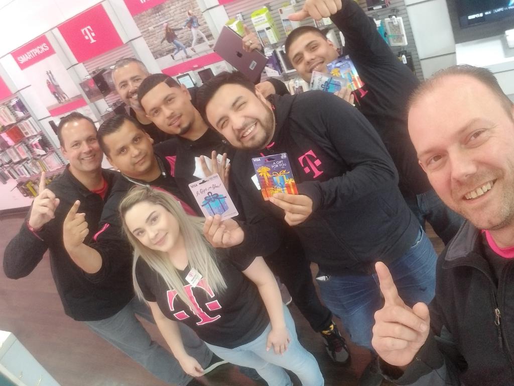 Celebrating #NCredible performance with GagePark team. KUDOS! @WirelessVision @CP_Polizzi @WinstonAwadzi @Kenyadunn12 @drew379