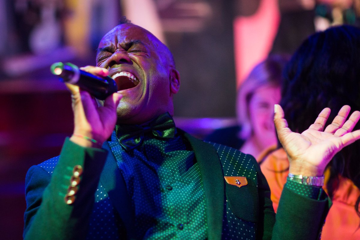 We love this photo from last night by <a href="/BigSlickNeil/">Neil Stoddart</a> at the <a href="/thebardoufndn/">The BARDOU Foundation</a>’s charity event.