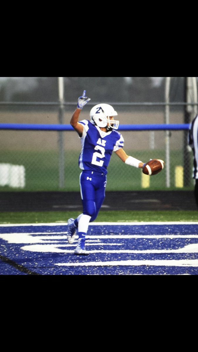 For you Mom. I feel you with me every Friday night and every practice this same blue butterfly flies around my helmet and Ik it’s you watching over me. I love you mom be with me and my teammates tonight and give us strength. ❤️❤️🏈💔