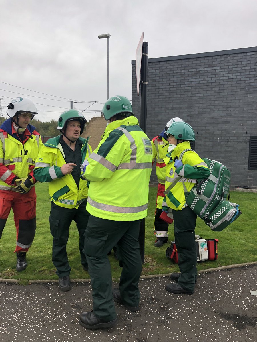 IPSPscotland's tweet photo. #IPSP #majorincidentsim OIC, AIO &amp; MIO brief &amp; initial task allocation. Forward teams, casualty clearing &amp; kitdump https://t.co/lsNLHl0ALE