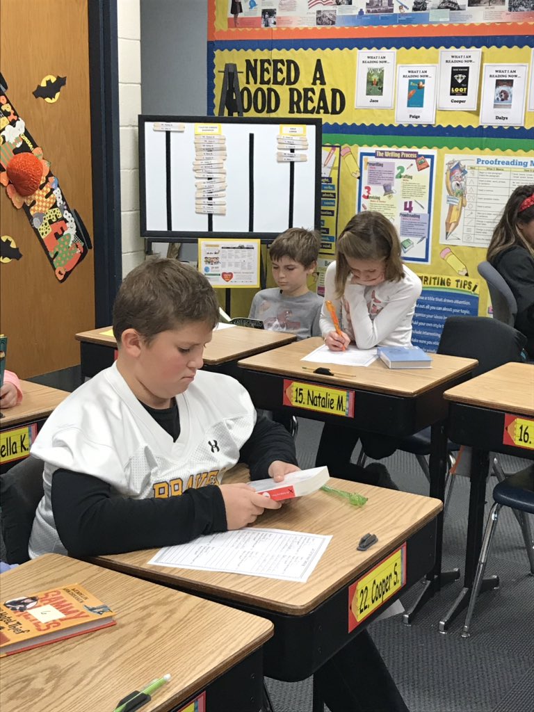 ChaselmChase's tweet photo. Today Fifth Graders did a book tasting to become familiar with the books we will be reading in our upcoming book clubs.@PrViewSchool https://t.co/vPvaLUf5YJ