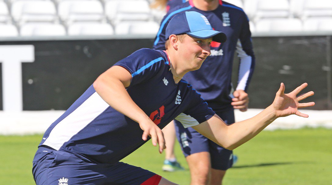 Middlesex Cricket (@middlesex_ccc) on Twitter photo LUKE HOLLMAN NAMED IN ENGLAND YOUNG LIONS SQUAD...
Congratulations to young Middlesex leg-spinner Luke Hollman, who was earlier today named in an eighteen man <a href="/EnglandCricket/">England Cricket</a> Young Lions winter squad 🏏👍
⬇️ Read the full story here ⬇️
bit.ly/HollmanYoungLi…
#TeamMiddlesex LUKE HOLLMAN NAMED IN ENGLAND YOUNG LIONS SQUAD...
Congratulations to young Middlesex leg-spinner Luke Hollman, who was earlier today named in an eighteen man <a href="/EnglandCricket/">England Cricket</a> Young Lions winter squad 🏏👍
⬇️ Read the full story here ⬇️
bit.ly/HollmanYoungLi…
#TeamMiddlesex