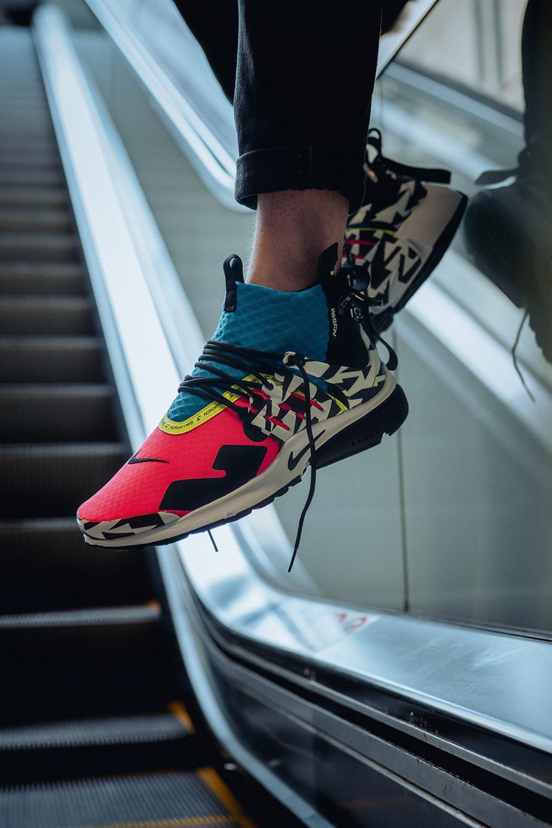 highsnobiety on X Reddit discovered a hidden detail on the ACRONYM x Nike Presto Mid https t XHIwjBFZev https t a7VNI1edJ3 X
