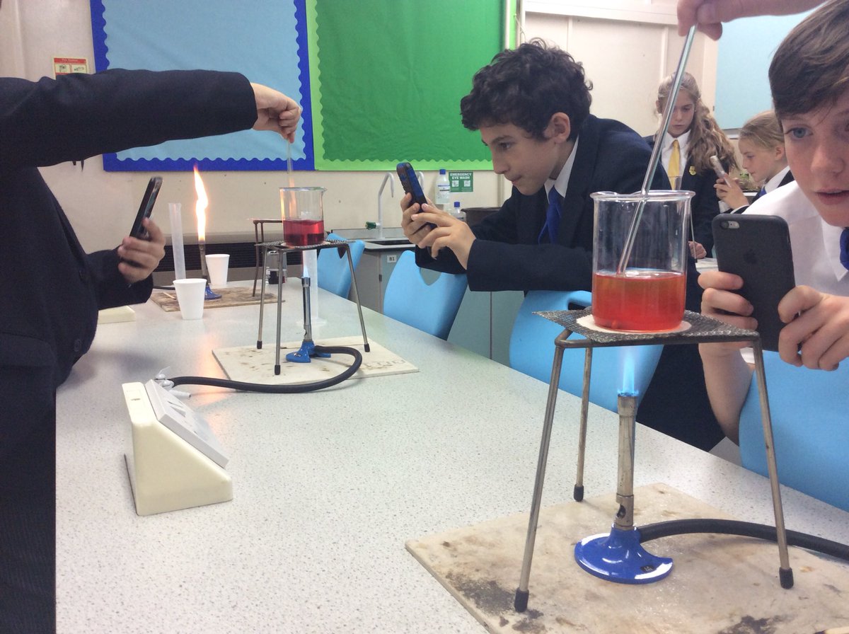 CKP_Science's tweet photo. First Form earning their Bunsen burner licences this afternoon.
#CokethorpeFirstForm #CokethorpeScience https://t.co/ZZOe9v9qP1