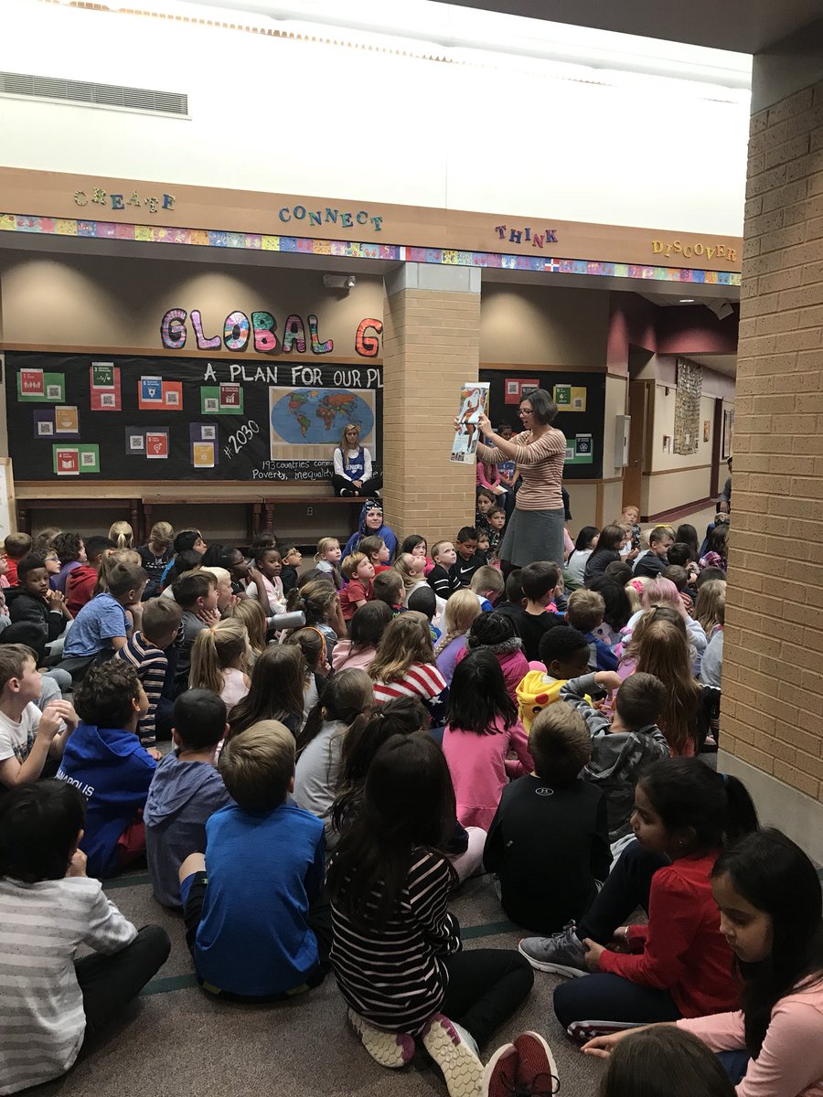 MulvaneydelMar's tweet photo. Enjoying a Friday Read-Aloud with @MrsKussyBSE ! @BSEhseIN @KidsDeserveIt #picturebooksareforeveryone #modelfluency #BSEbears #lifetimereaders https://t.co/goS0vU5dQV