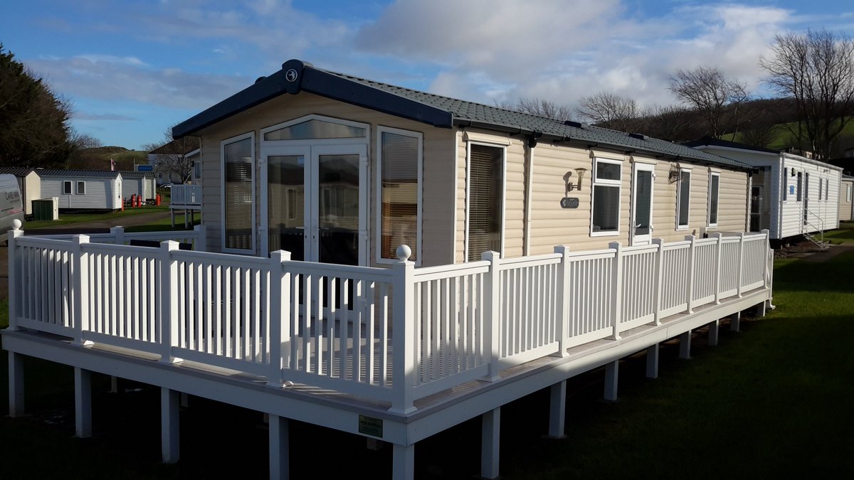 FitriteDecking's tweet photo. Another fantastic decking created by one of our amazing installers.#pvcdecking #deckspiration #decking #gardenlife #gardengoals #gardenrenovation #beautifulhomes #FitriteDirect #gardendesign #outdoorliving #gardeninspiration #decklife #outdoorpatio #outdoorlife https://t.co/hBNYPRfx1H