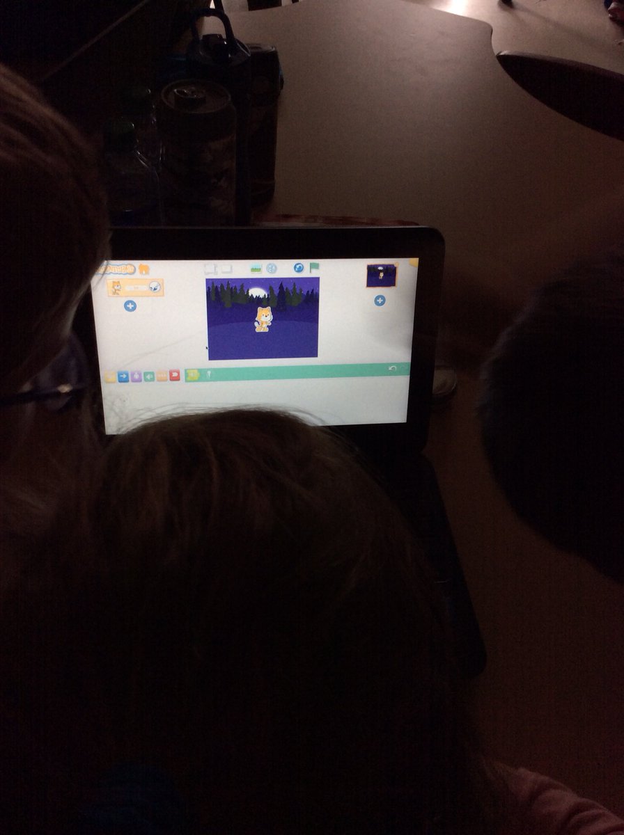 3Ryan1's tweet image. Scratch Jr coding launched today. Lots of #collaboration #sharing #learningfromoneanother #engagement #nobehaviourissues @StMattsTigers @NLESDCA @codeclubcanada @JimKCJ