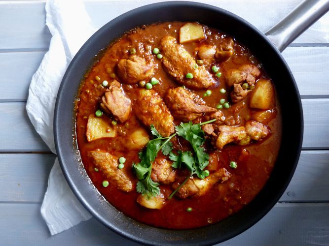 zoleka_sagot's tweet photo. Tired of the cold?  Durban is where the weather is warm and the curry is much warmer. Visit the Golden Mile at the Beachfront for an unlimited supply of hot food and warm culture.
#ENG2604 
#ExperienceNewHeightsSA
#Durban https://t.co/gx4tX2OYwq