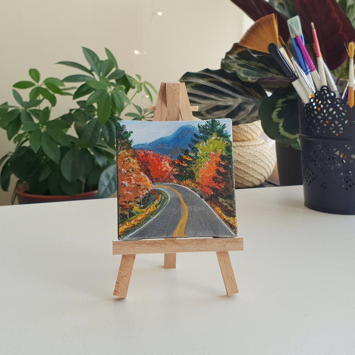 lovecurpic's tweet photo. "We're almost there and nowhere near it. All that matters is we're going." — Gilmore Girls
🍁
#curpic #lovecurpic  #halloween #fall #autumn #october #photography #road #handmade #landscape
#picoftheday #etsyshop #illustration #nature  #etsyseller #homedecor
#acrylic #smallcanvas https://t.co/ZNAYdSXDPd