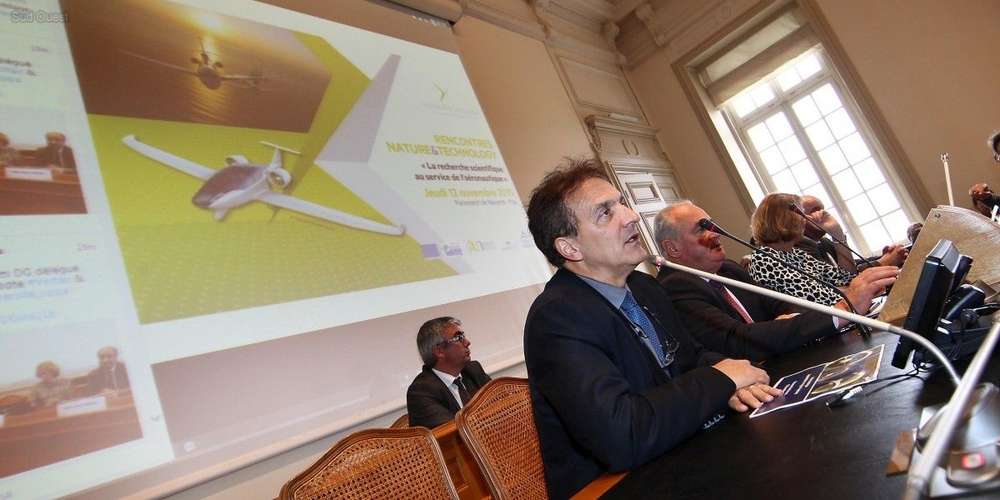 RT <a href="/sudouest/">Sud Ouest</a>: #Royan : un avion hybride électrique sera dévoilé le 18 octobre à l’aérodrome en présence d’Alain Rousset
sudouest.fr/2018/10/12/roy…