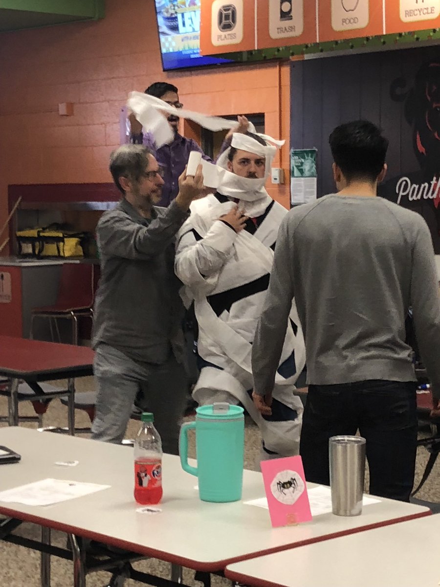 Stockard_ms's tweet photo. Who says teachers can’t have fun at PD? #WeAreStockard #LitInTheCliff @MRamirezDISD @dallasschools @MissKatsMockler @Lbachletsmith https://t.co/EQzwr67wmB
