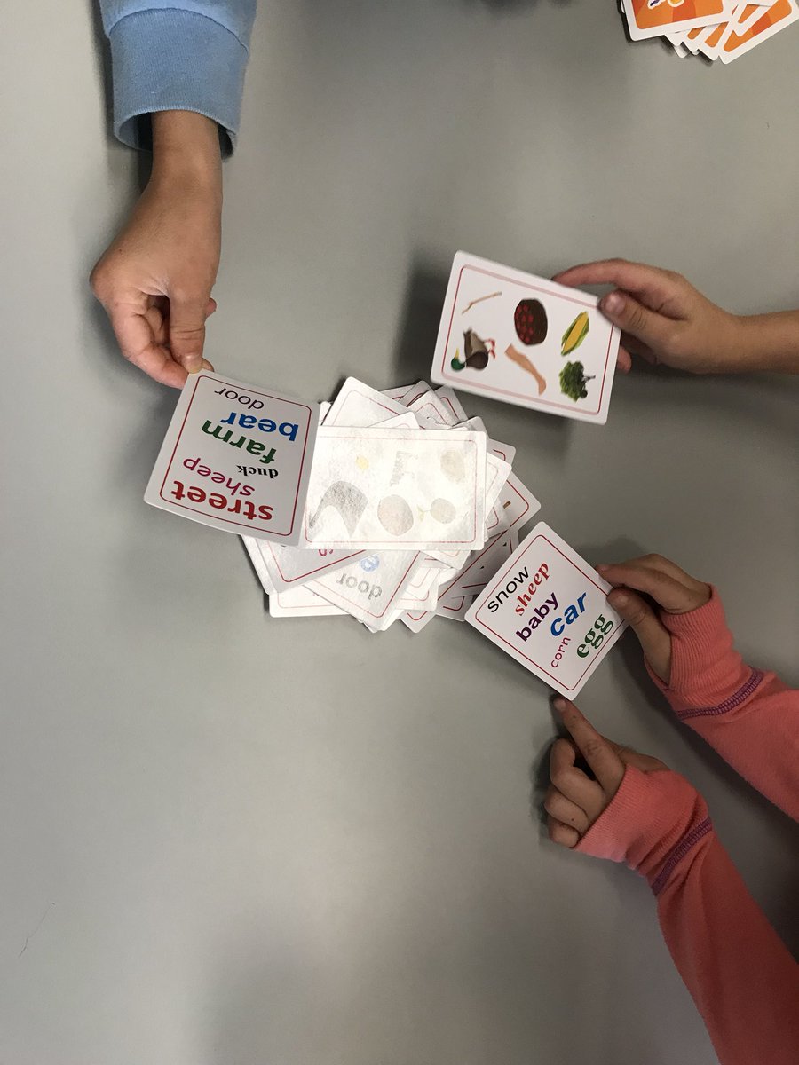 Super genius game! How fast can you make a match and get rid of your  stack of cards!