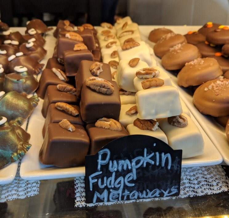 Art Crawl Tonight! Stop in for some Seasonal Pumpkin Fudge Meltaways in store now #hamont