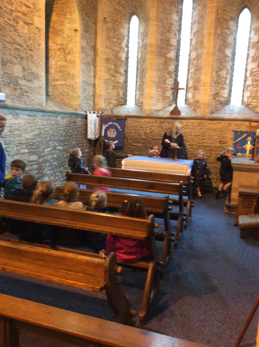 HolmeValleySch's tweet image. Reception - Visit to St Peters Church, Bottesford 

#MulticulturalWeek