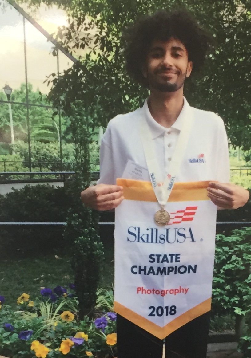 JCSVA_Life's tweet photo. Happy Friday Flashback: Celebrating our JCSVA state level award winning students for their excellent work in the 2018 Skills USA and Visual Arts Achievement competitions!
@JEFCOED @JEFCOCareerTech @JefcoedArts @PrincipalAMarsh @SVHSJefcoed #FlashbackFriday #JCSVA https://t.co/12HREyMU64