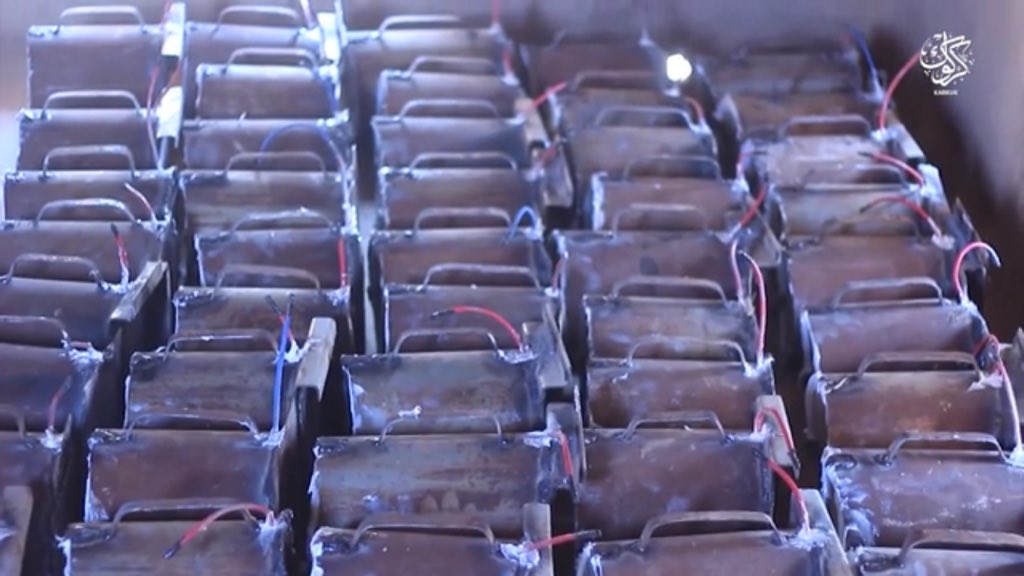 HKaaman's tweet image. Most recent IS video from Kirkuk area interestingly showed how they use steel pipes to efficiently construct cylinder IEDs en masse