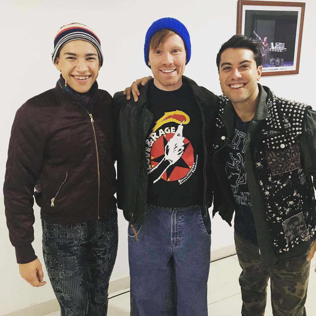 ssstageindy's tweet photo. INSTAGRAM TAKE-OVER: Follow along tonight as #SSSAlum J.t. Wood takes us behind the scenes of his life on the international RENT 20th Anniversary Tour! Don't miss these exciting updates from Shanghai on @ssstageindy https://t.co/vqWrlhzQIR