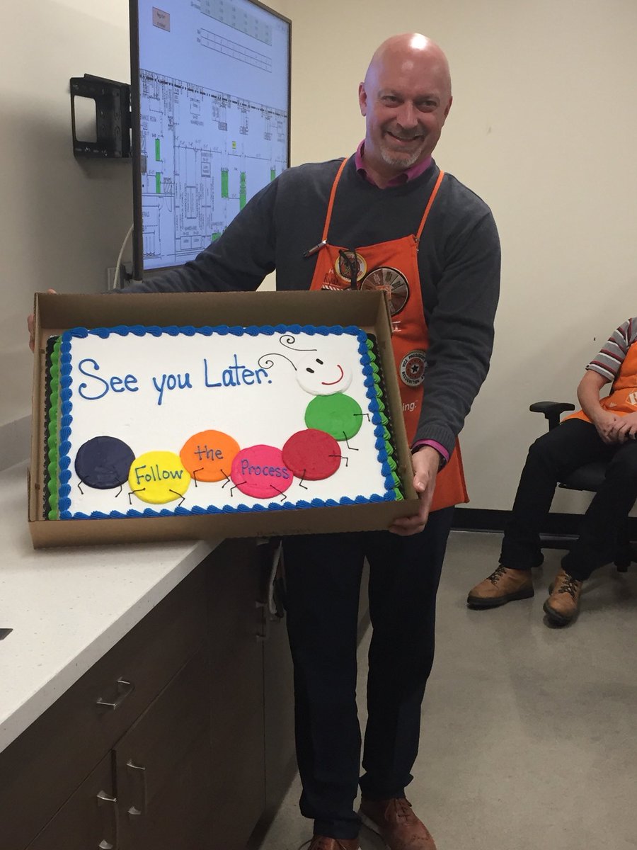 Amy Ussatis tweet media