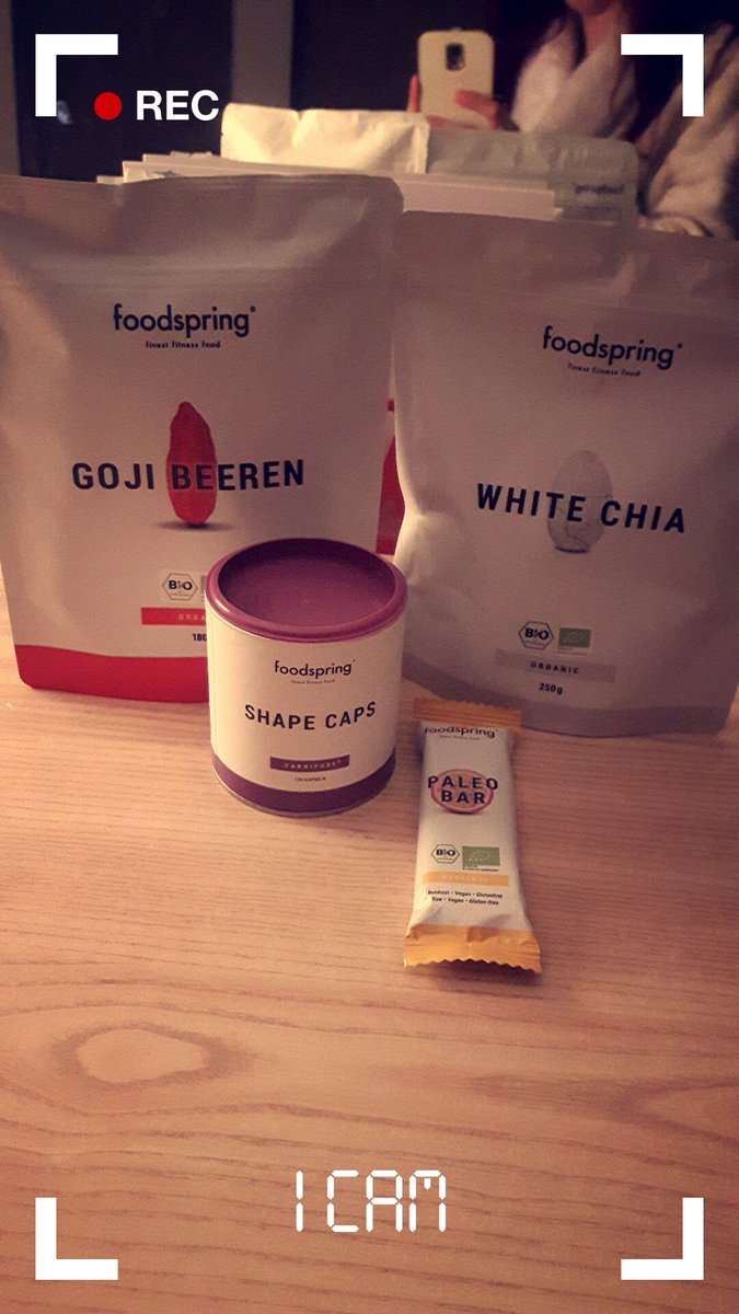 TitiaHo's tweet photo. Aujourd'hui j'ai reçu ma nouvelle commande de chez @foodspring 😘 j'adore 😘 https://t.co/xYe8l32hIe