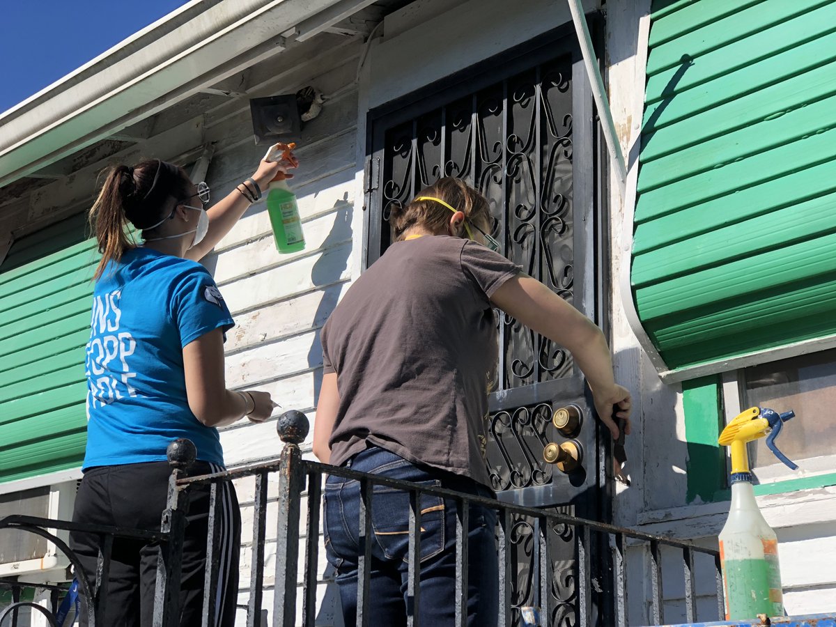 Thank you to today’s volunteer teams from <a href="/Chevron/">Chevron</a> <a href="/Shell/">Shell</a> <a href="/HancockWhitney/">Hancock Whitney</a> <a href="/WoodwardDB/">Woodward DesignBuild</a> @IBERIABANK @BCBSLA and <a href="/JuniorLeagueNO/">Junior League NOLA</a>. Your hard work makes a big difference to these homeowners and their communities!