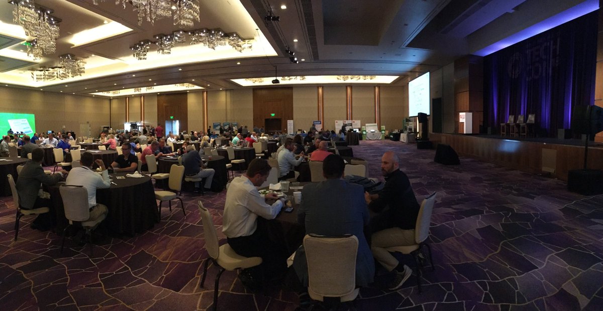 foreUP's tweet image. Working all together to #growthegame is WHY we love @TheNGCOA&apos;s Golf Business #TechCon18 ⛳❤️

#NGCOA #golfbiz