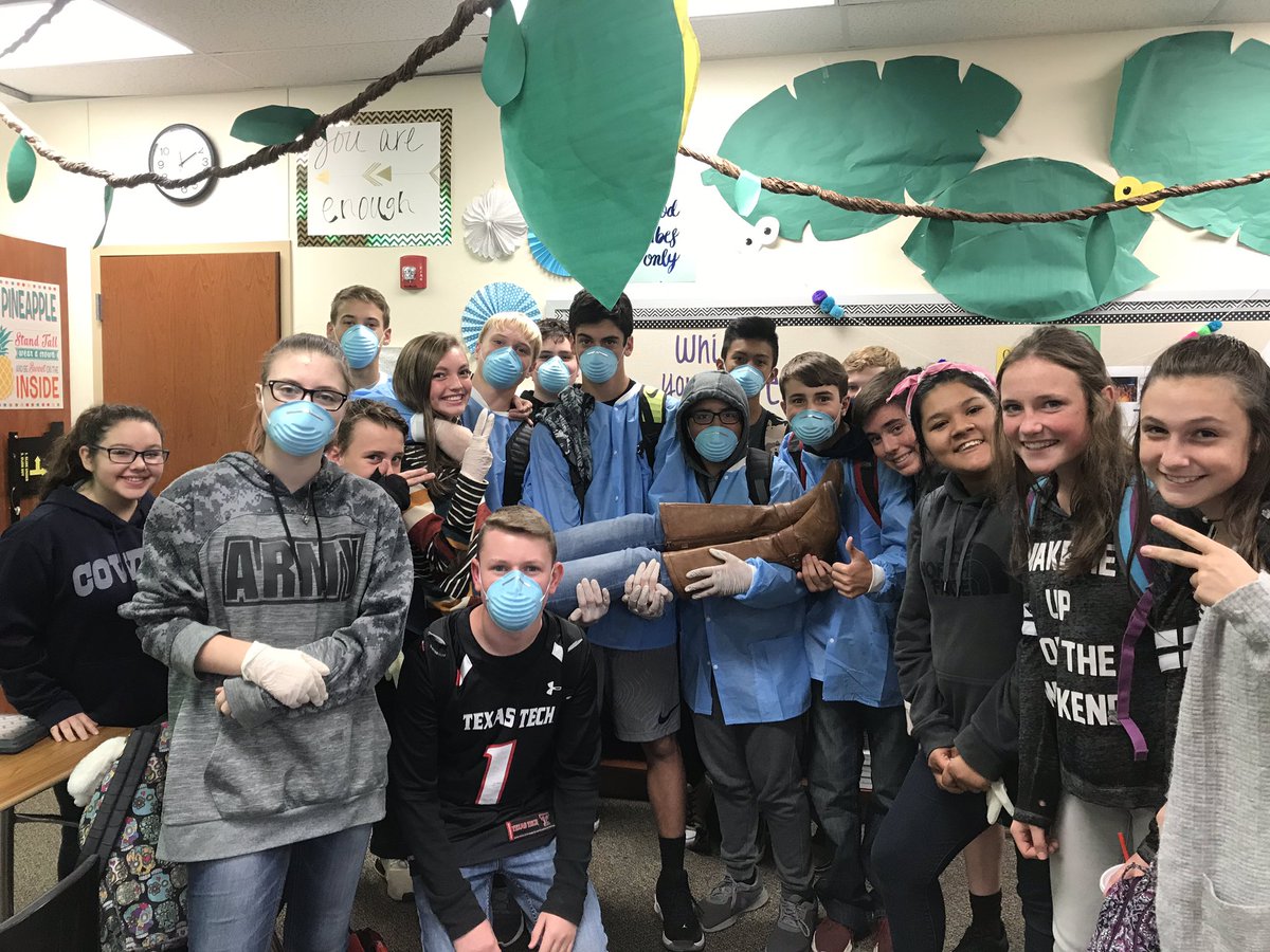 kjanepatt's tweet photo. My WHY. Character autopsies today in class! We took it to the extreme, and also welcomed a special visitor! #lordoftheflies #thosesmiles  @chris_wigington @BushlandISD https://t.co/YIbi07LPKl