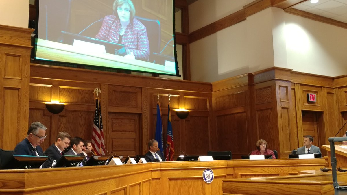 DakotaState's tweet photo. President Griffiths sharing testimony on 5G at the Senate Commerce field hearing in Sioux Falls. #TheDSUdifference @SenJohnThune https://t.co/KQWjCYEXEq