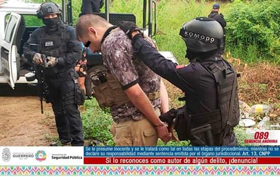 snake999666's tweet photo. Sería el responsable del Homicidios del presidente de Petatlán.

Silverio Ramos Leyva, detenido en un enfrentamiento con la policia del Estado, también detenido con Oliver sanchez coria alias el RUSO, Servando Bautista y Chayel Viveros, alias el Gabacho. https://t.co/DTa9LvwZnu