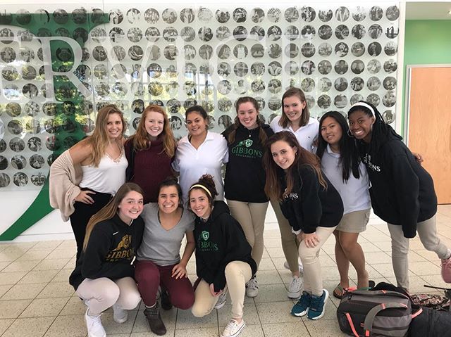 OnlyAtGibbons's tweet photo. Closing out the day with some of the new members of the CREWsaders!! We can’t wait to show you guys what’s next!! 👣#CREWsaders #onlyatgibbons 📸: @mollyschimel https://t.co/MLjBh40PyN https://t.co/Dh04pvLgkf