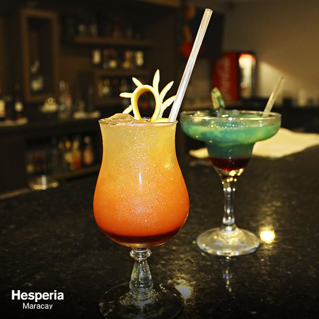 HesperiaVE's tweet photo. En #Byblosbar tenemos los mejores cócteles para ti!
Acércate y comparte una noche distinta junto al mejor servicio que la ciudad de Maracay ofrece! #HesperiaMaracay https://t.co/U1O6GyoPP3