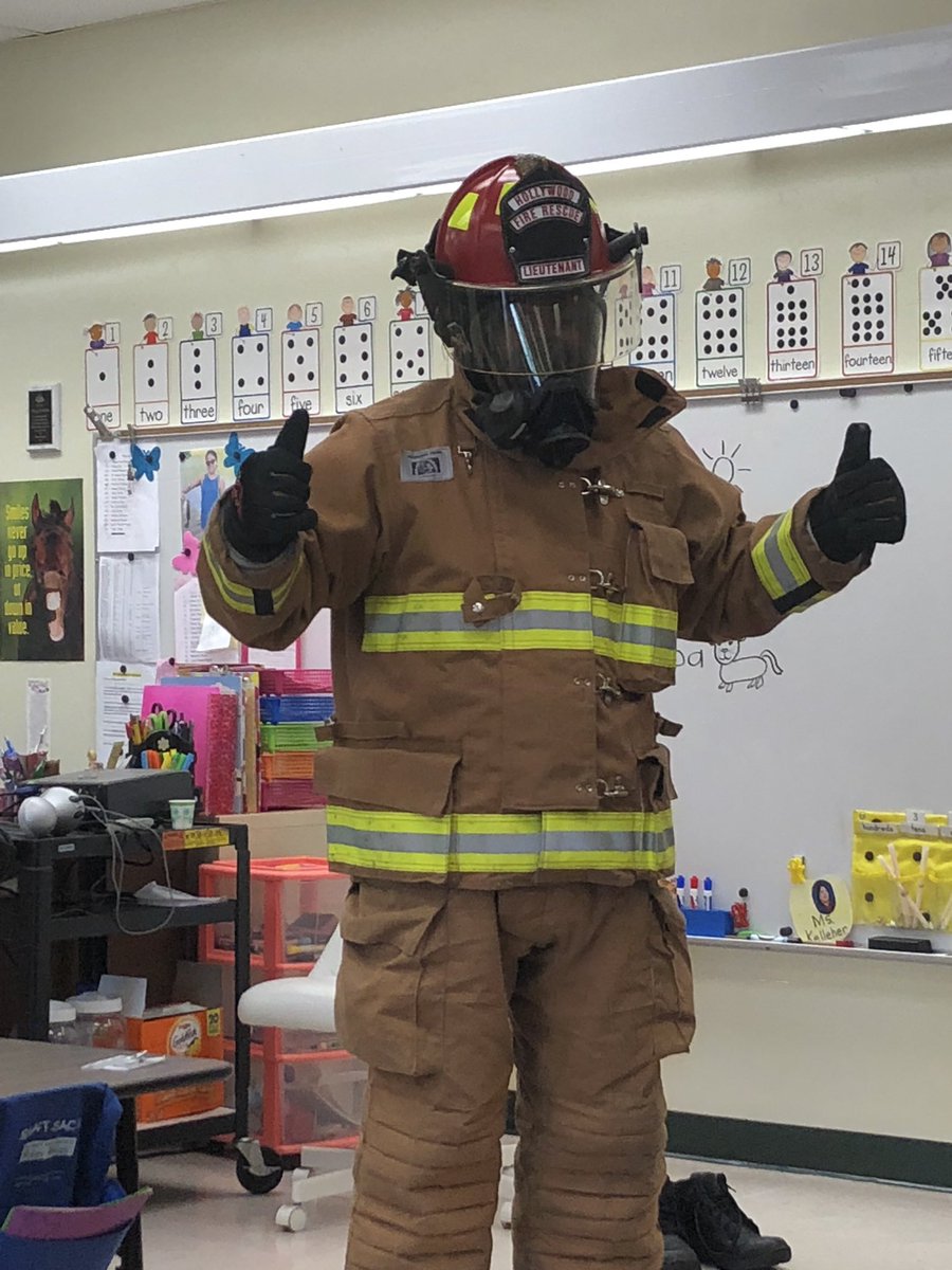 We had a great Fire Safety week!  They sure know how to Stop, Drop and Roll!@LorrieDurkin <a href="/batool_attiya/">Attiya Batool</a> <a href="/LisaDalachinsky/">Lisa Dalachinsky</a> <a href="/Russ_Schwartz/">Russell Schwartz</a> <a href="/JoeyBGoodman/">Joey</a> <a href="/ms_srein/">Sarah Rein</a> <a href="/NBFelem/">Nova Blanche Forman</a> #KnowNova #GrowNova