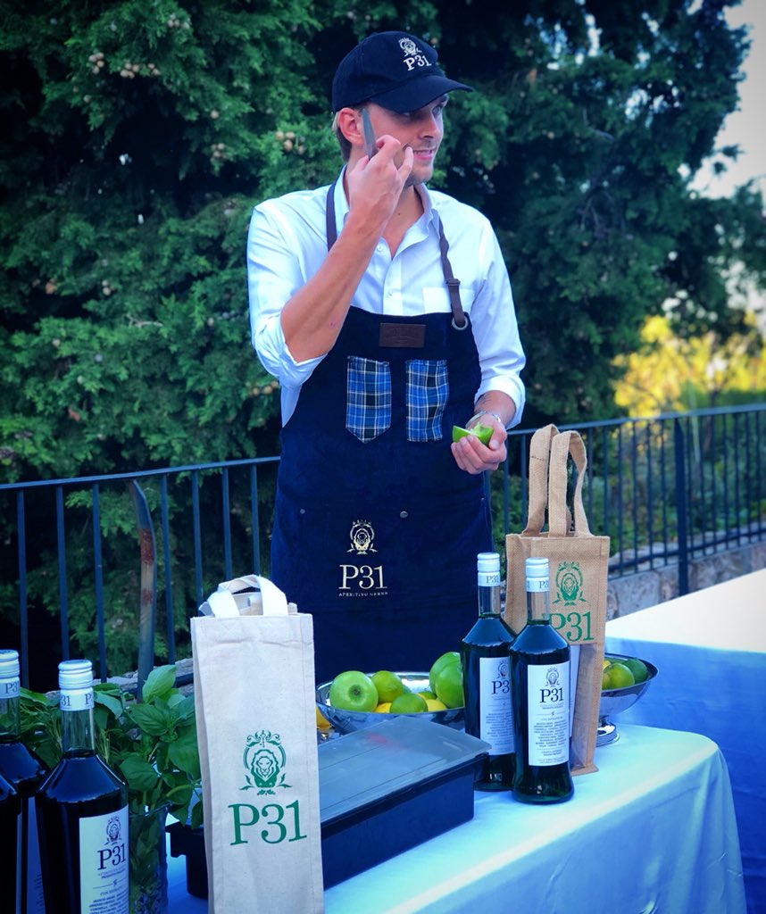 Kicking off the opening party for <a href="/LesGourmandEze/">Les Gourmand'Eze</a> for all the VIP chefs &amp; guests 🥂 #p31spritz

#eze #gastronomy #food #wine #CotedAzurFrance #GreenSpritz