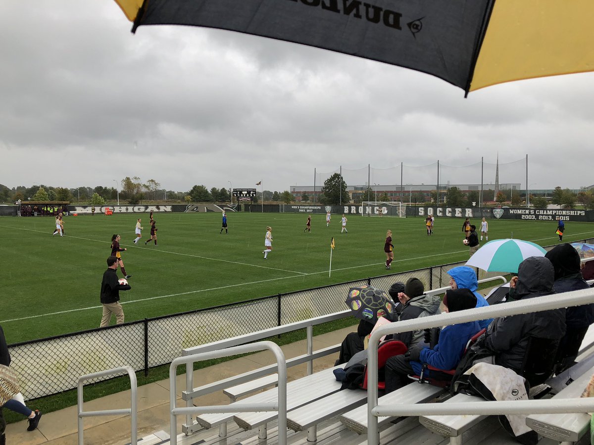 Supporting our sis <a href="/Love_McCartney/">Victoria McCartney</a> at the WMU Soccer game today vs. CMU! #BEATTHECHIPS