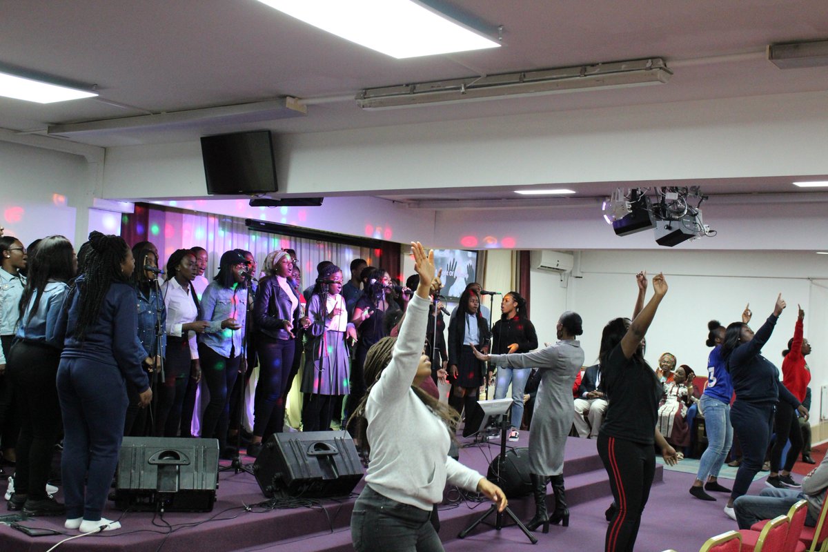rccgpsfuk's tweet photo. Ministration from NXGN Youth Choir 💃🏿🙅🏽‍♂️🎵
#ilovepsf #shineyourlight #nxgn #davidgeneration https://t.co/6y3VnuupuT