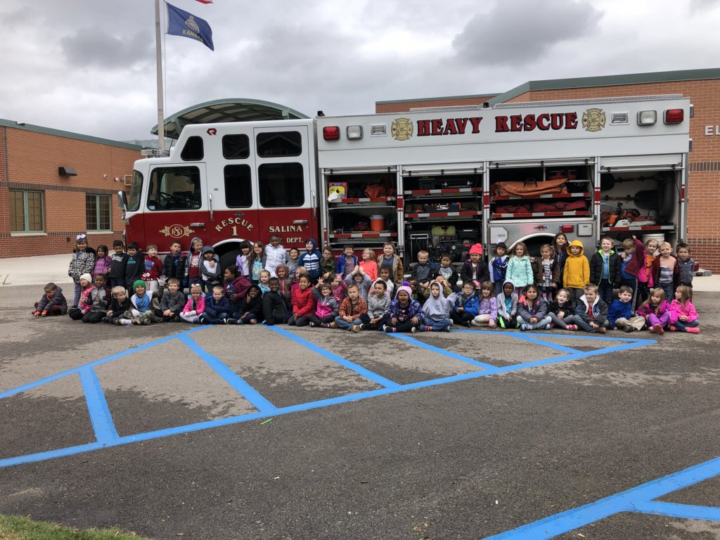 CW_Steele's tweet photo. Cottonwood kindergarteners had some special visitors this afternoon! Thank you @SalinaFire for taking the time to come teach us about fire safety! #CWCommunity #Why305 https://t.co/x8Rd4l9alx