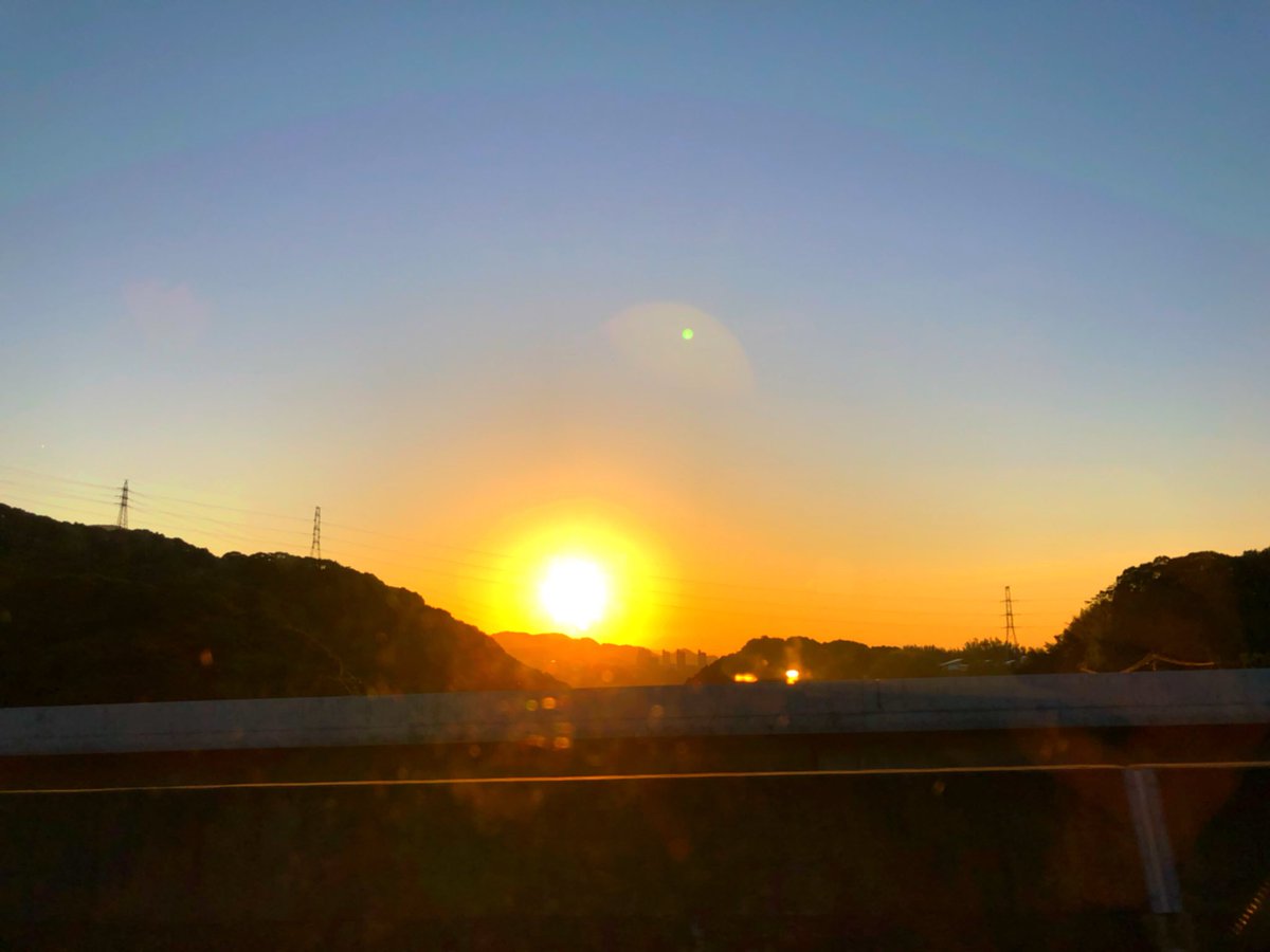 Waa__photo's tweet photo. 日の出。 https://t.co/OETvcfAqwV