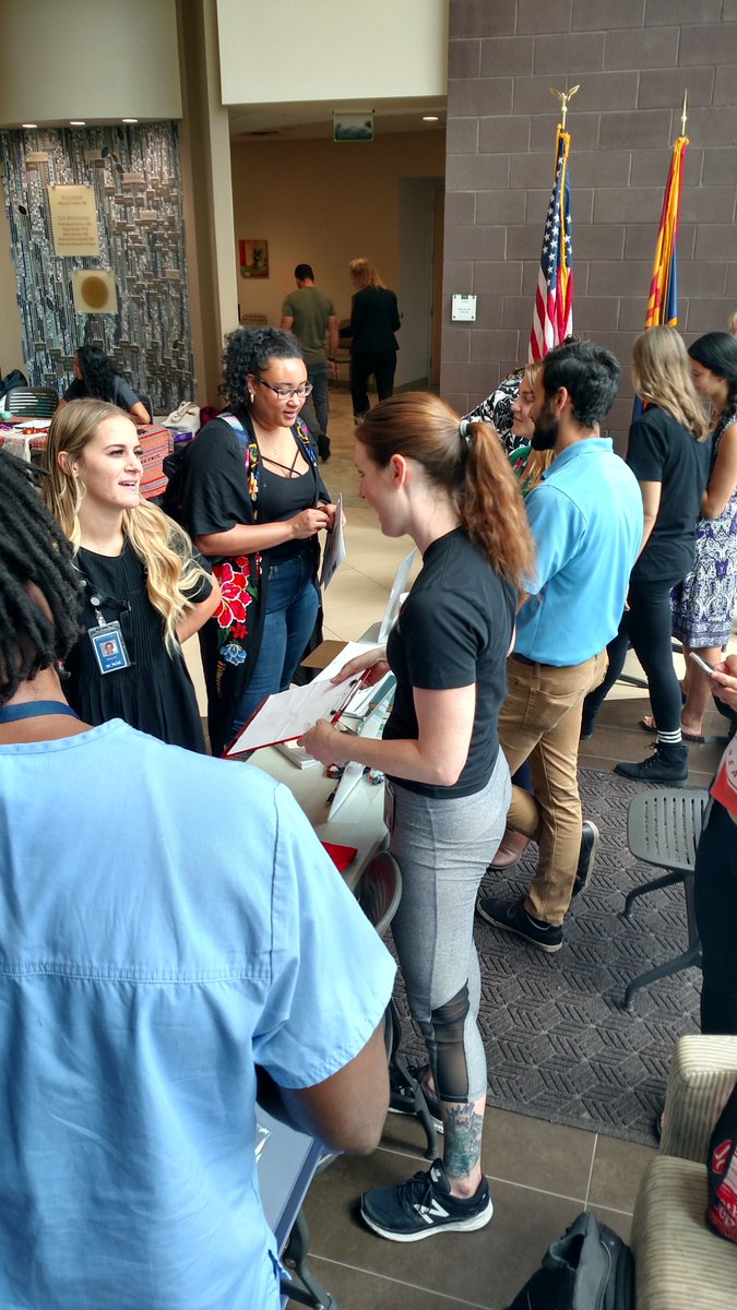 SCNMAZ's tweet photo. Great time at our student club fair! #medicalschool #helpeachother #students #scnmaz https://t.co/xunmCHBYck