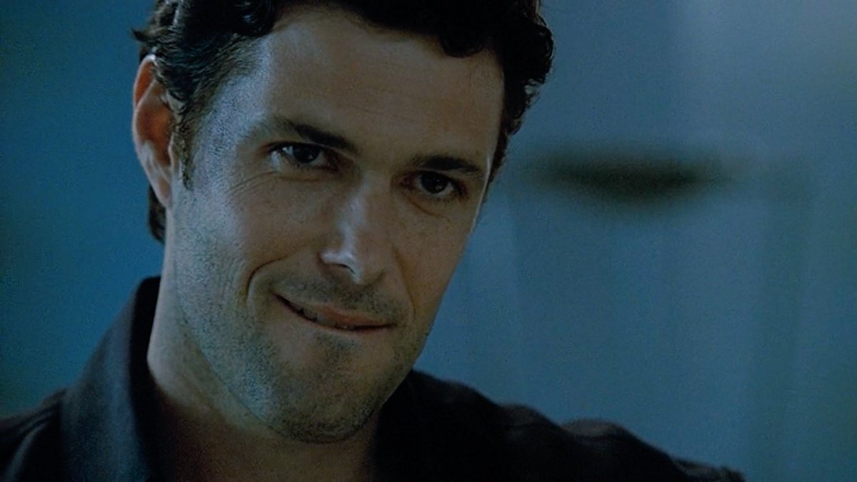 Starg8rocks's tweet photo. “Michelle, see you tomorrow.” 💕 #24Fox #24Rewatch #24Season2 #TonyAlmeida #MichelleDessler #CarlosBernard #ReikoAylesworth https://t.co/WyFpPw6dib