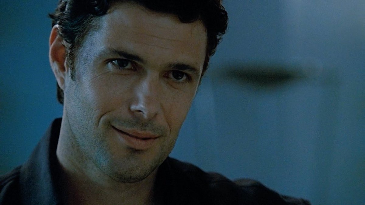 Starg8rocks's tweet photo. “Michelle, see you tomorrow.” 💕 #24Fox #24Rewatch #24Season2 #TonyAlmeida #MichelleDessler #CarlosBernard #ReikoAylesworth https://t.co/WyFpPw6dib