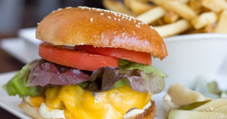 ninetenlajolla's tweet photo. The burger: An American love story! #burger #trufflefries #barfood #foodporn #happyhour #lajollafoodie https://t.co/27dRa5BntD