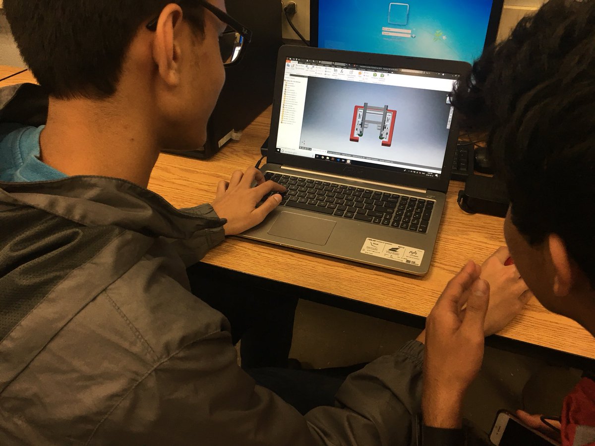 frc6378's tweet photo. Our CAD team is working hard on learning and honing skills that will help us this season! 🖥🚀 #DESTINATIONDEEPSPACE https://t.co/btJXMsLiRI