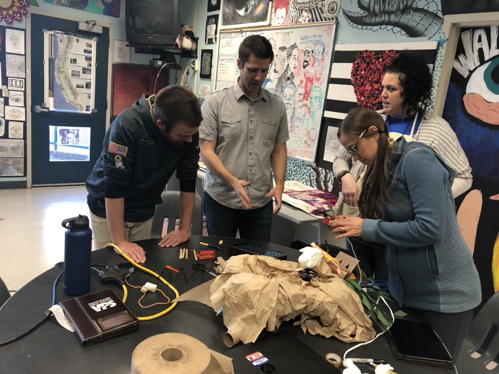 MrsKroon's tweet image. Collaboration. Communication. Critical thinking. Creativity. Coding. And F-U-N! @birdbraintech #weLearnVPS