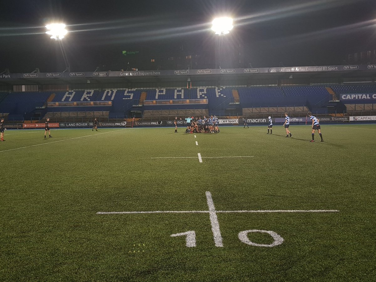 Tîm Ceredigion yn anlwcus heno ddim i feiddi dîm Caerdydd A. Gyda pherfformiadau campus o fois Tregaron a Llambed. Seren y gêm heno oedd Carwyn Davies 👏👏
Caerdydd A 19:14 Ceredigion
#frontrowunion 

<a href="/YsgolHR/">宁宁</a>, <a href="/AddPedr/">Add Gorff Bro Pedr</a>, <a href="/LampeterTownRFC/">Lampeter Town RFC</a>, <a href="/TregaronRFC/">Tregaron RFC</a> 
<a href="/CeredigionRugby/">CeredigionRugby</a>