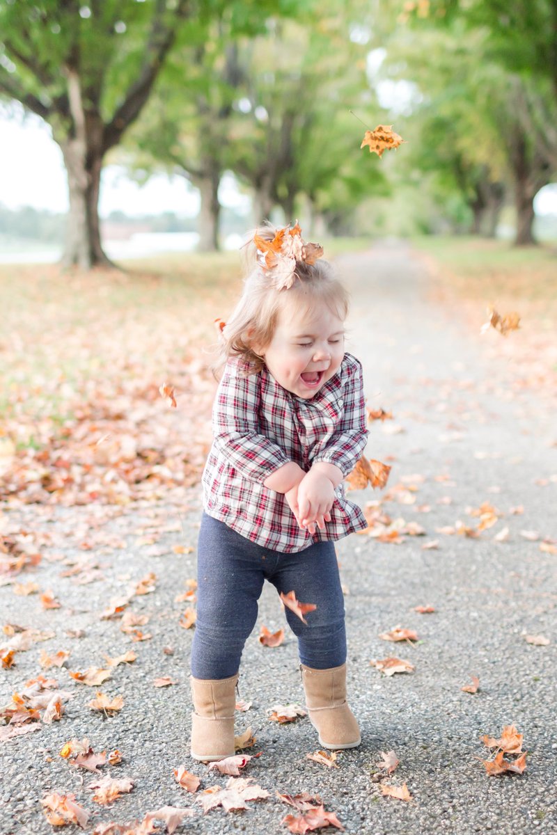Fall, thank you for finally showing up 🙌🏻 🍂 #purejoy #dimplebabe #paytonruthp
