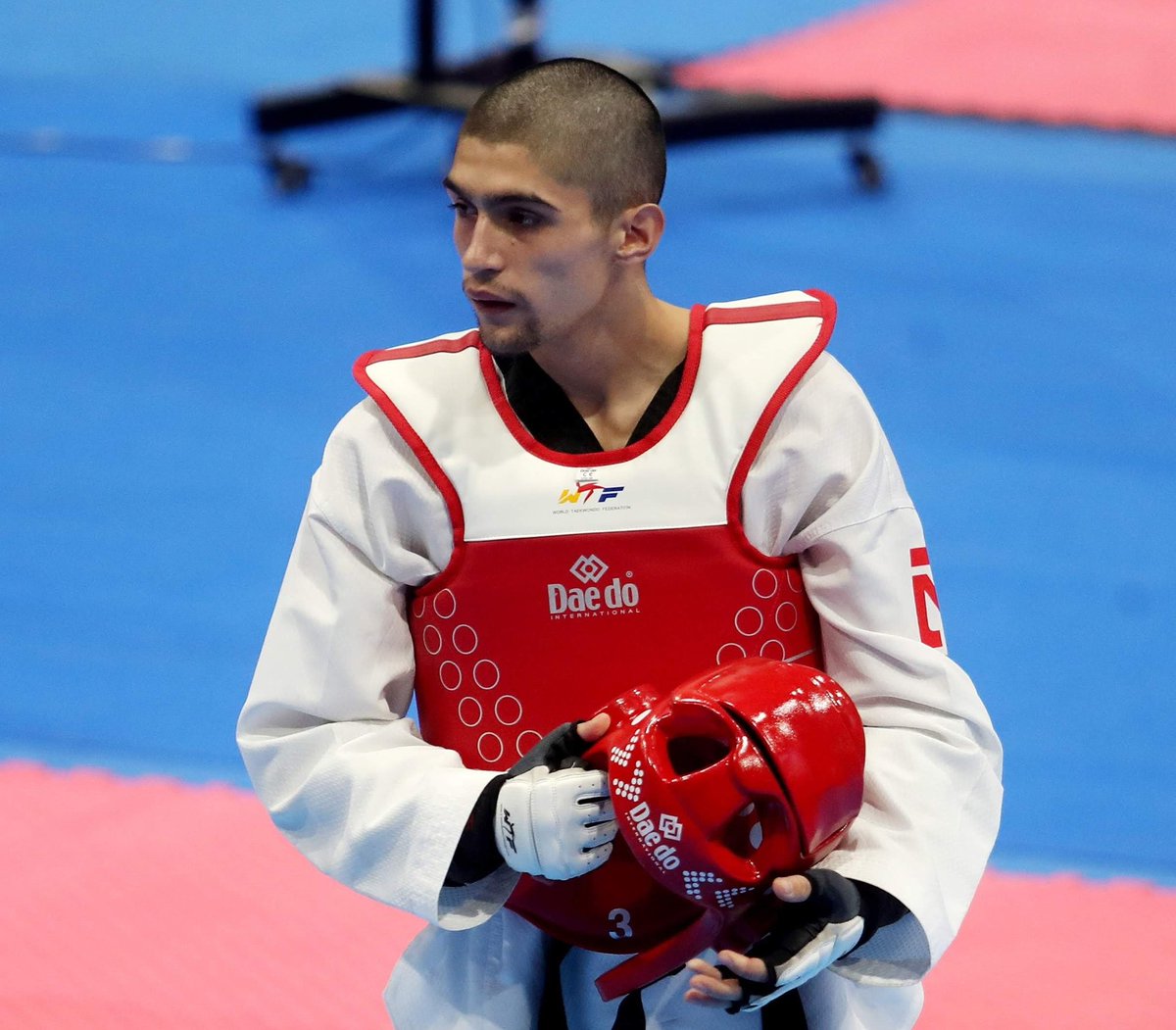 INDChileOficial's tweet photo. ¡Chileno campeón en Estados Unidos 🇺🇸! Sebastián Navea 🇨🇱 logró la medalla de oro 🥇 en la Presidents Cup G2 de Taekwondo de Las Vegas (63 kilos) #ChileCompite https://t.co/7t7SPhr4af