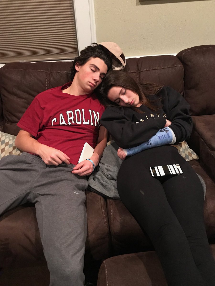 annareedy's tweet photo. Happy birthday Dow!!! Miss you buddy, hope today was great!! 💙💙💙💙 @TheDowGuy https://t.co/7RKKcaqzzE
